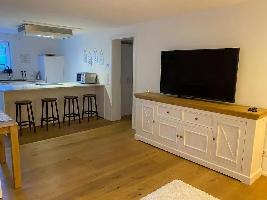 Schoene Wohnung Nahe Nuernberg, 60 Qm, 3 Pers. Wlan シュタイン・バイ・ニュルンベルク ドイツ